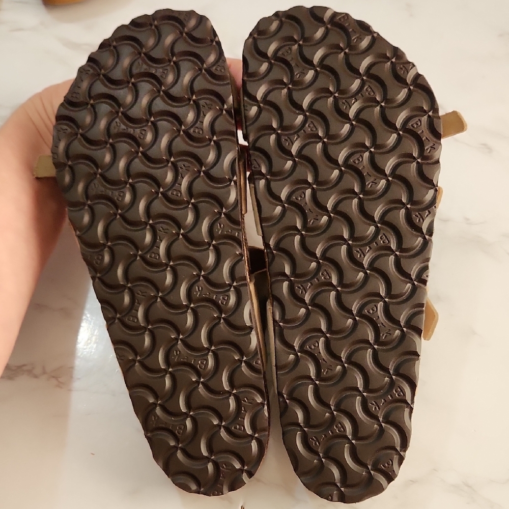 Birkenstock Tan Sandals with Adjustable Straps Like New - Picture 8 of 12